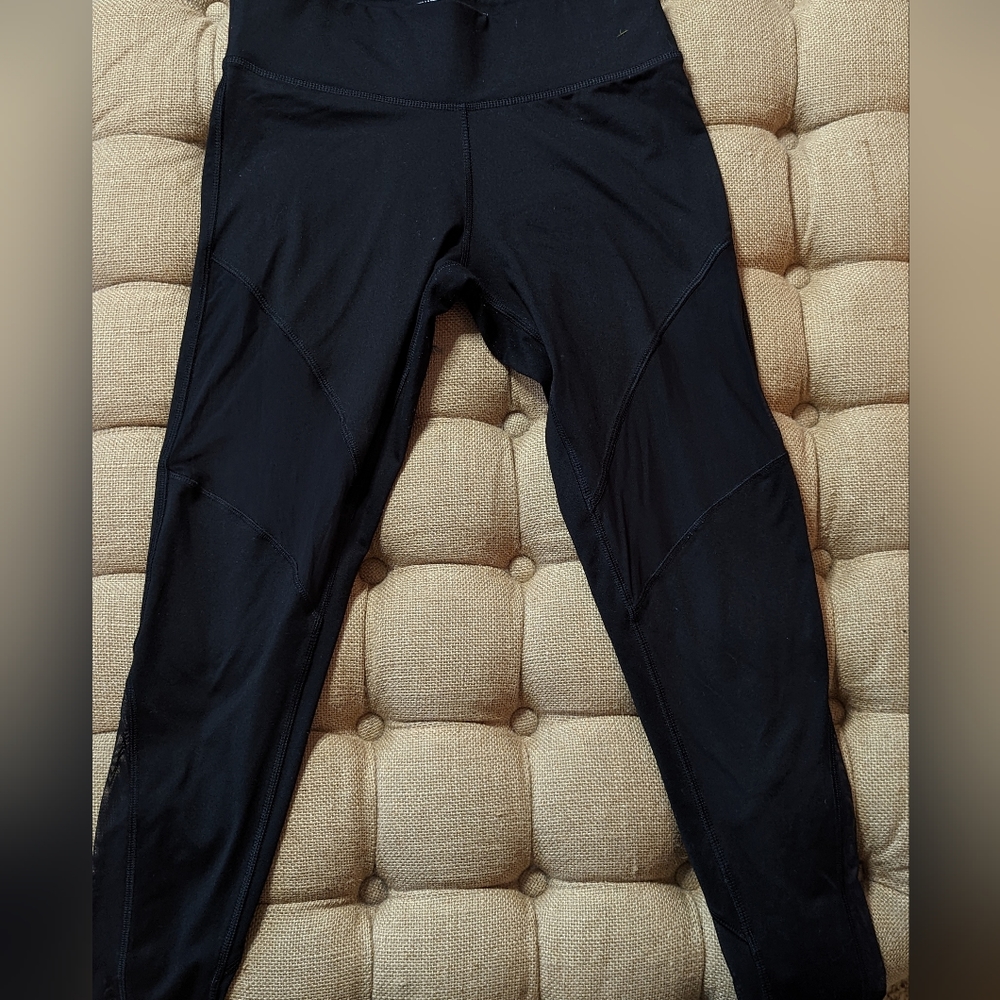 VS PINK Ultimate Yoga Leggings